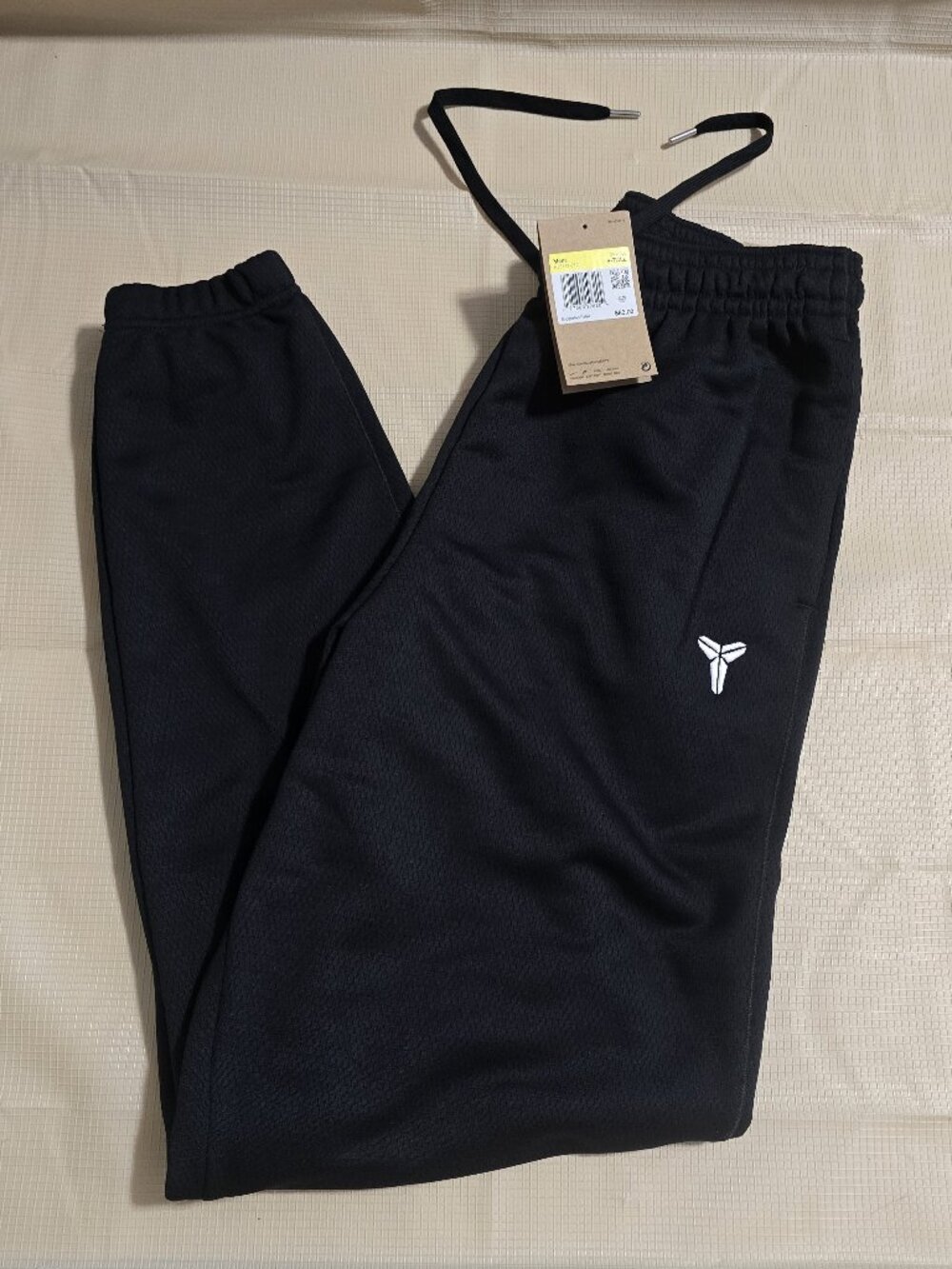 Nike Kobe Bryant Therma-FIT Basketball Pant Black HJ8113-010 Size Small-Tall NWT